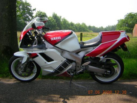 fzr 1000