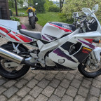 FZR 600 R