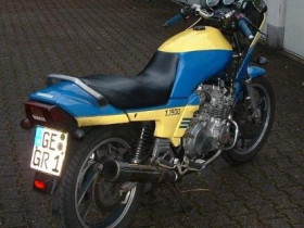 XJ 900