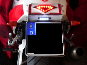 bin kein profi aber alles selbst gemacht :)  FZR1000 3LE