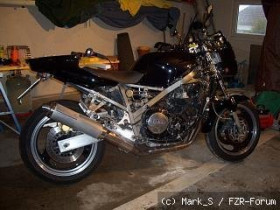 FZ750 mit R6 Heck
