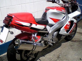 YZF 750 R