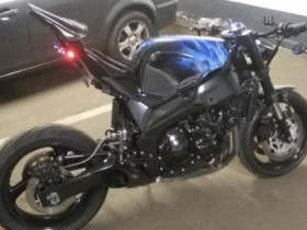 Meine Überbrückungsmaschine FZR 4jh :p