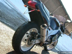 FZR 1000 02